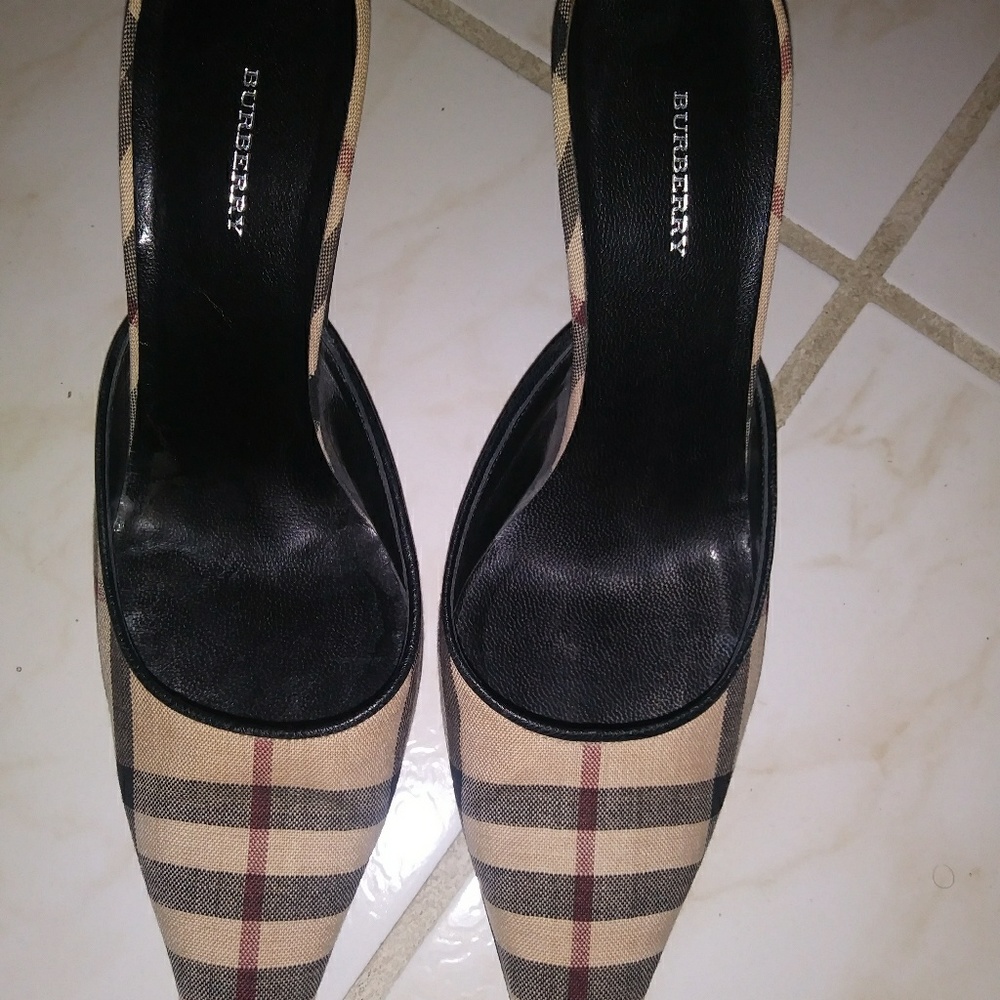 🔴SOLD🔴Burberry Classic Nova Check Mule/Slides - Picture 3 of 3